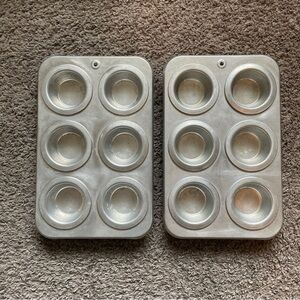 2 Rema Muffin Pan Double Wall Air Bake Aluminum Cupcake Pans #4595120 Nice!